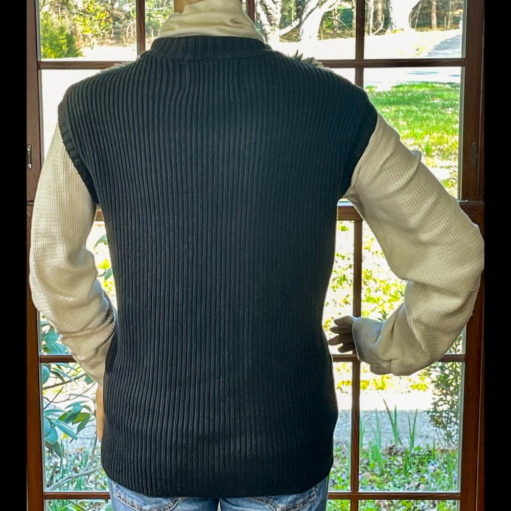 ▪️OUTDOOR EDITION BY PARKHURST▪️Black Knit Back Taupe Faux Fur Vest - Picture 2 of 5